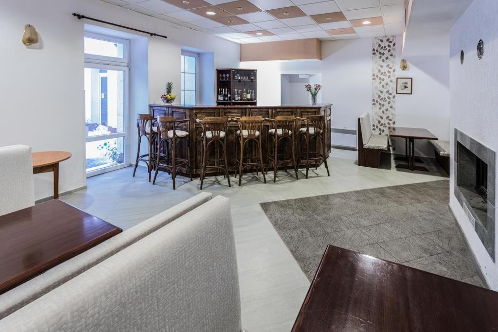 Hotel U Andela Michaela Javorna Bagian luar foto